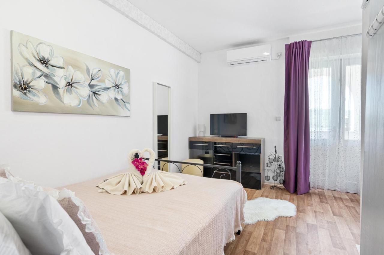 Irene Bed & Breakfast Tisno Kültér fotó
