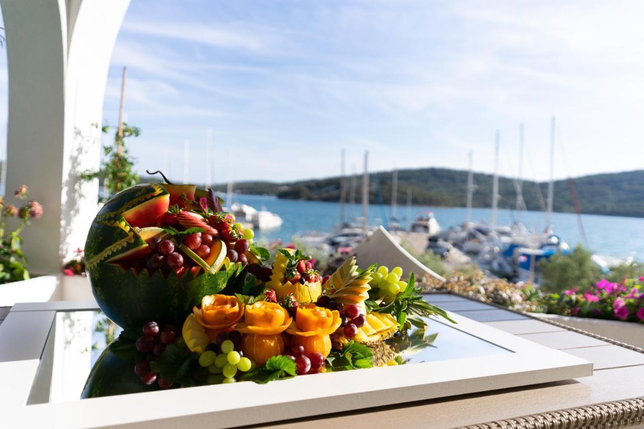 Irene Bed & Breakfast Tisno Kültér fotó